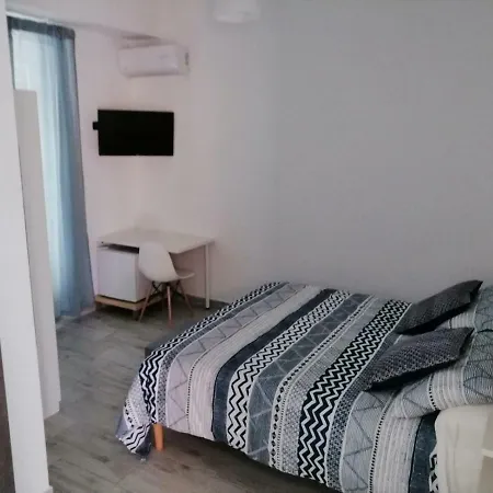 Up&b Catania Bed and Breakfast *